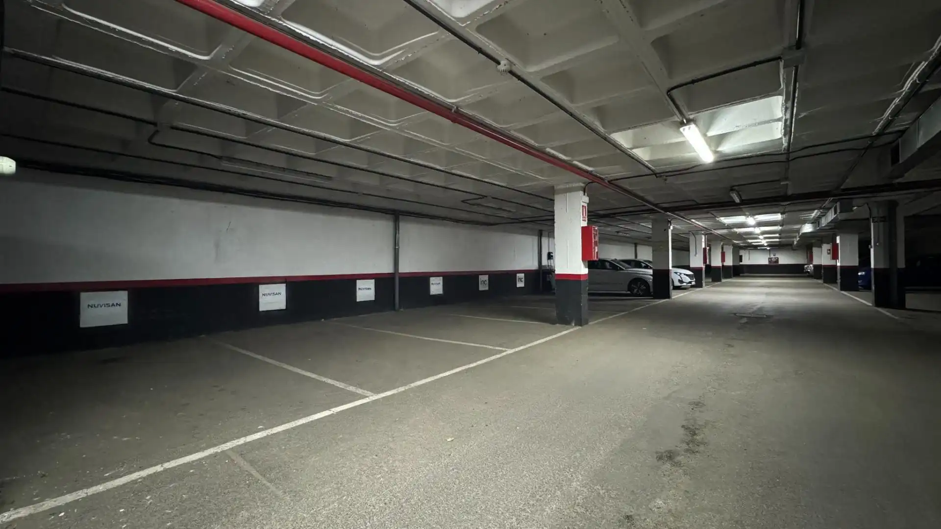 Parking de Oficina en venta en Las Rozas de Madrid con Aire acondicionado y Calefacción