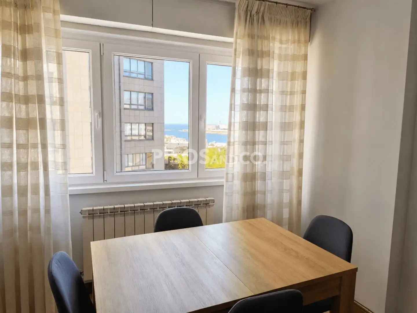 Wohnung zur Miete in A Coruña Capital  mit Heizung und Möbliert