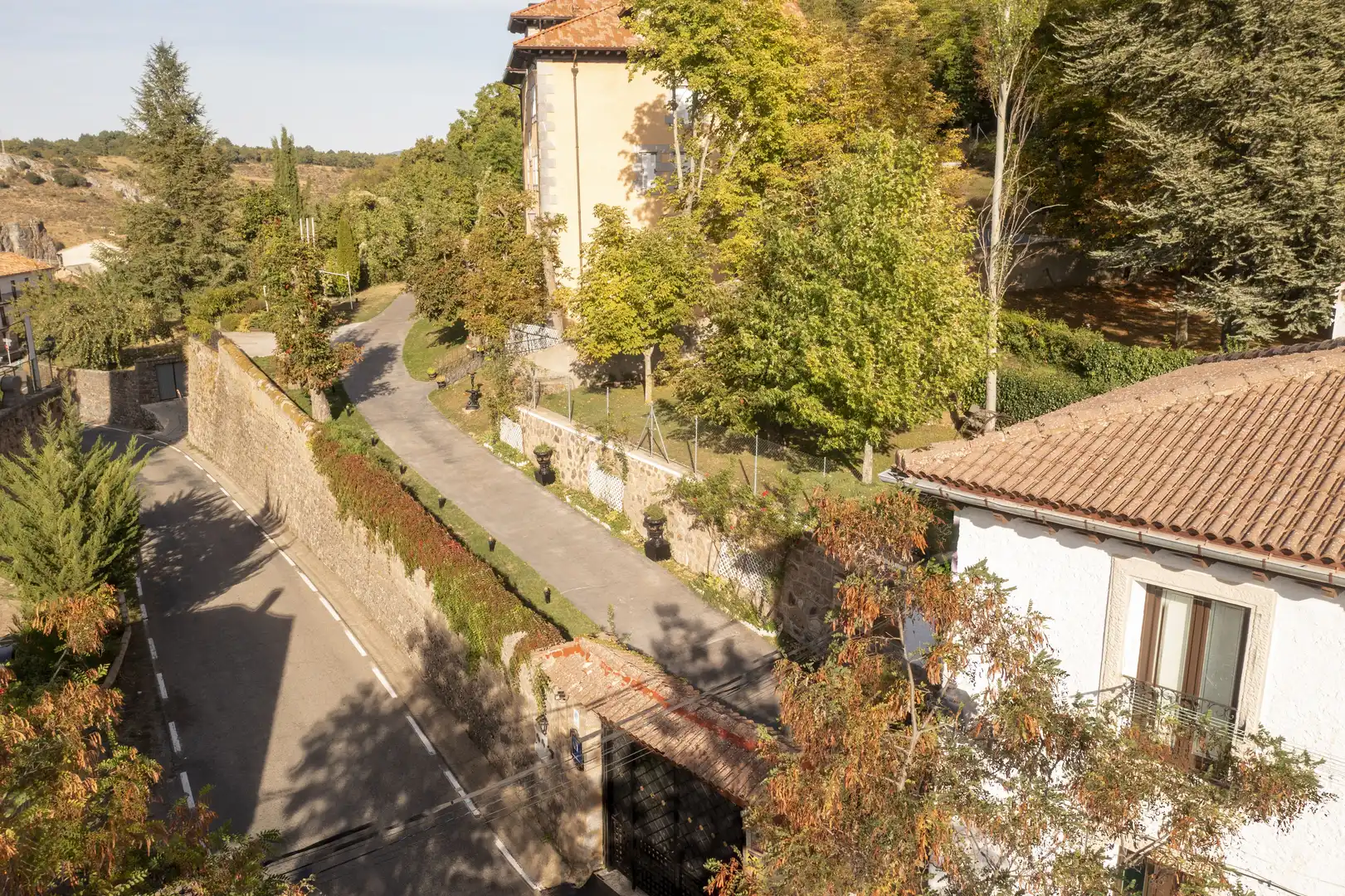 Gebäude zur Miete in Calle Enrique de la Riva, Ortigosa de Cameros