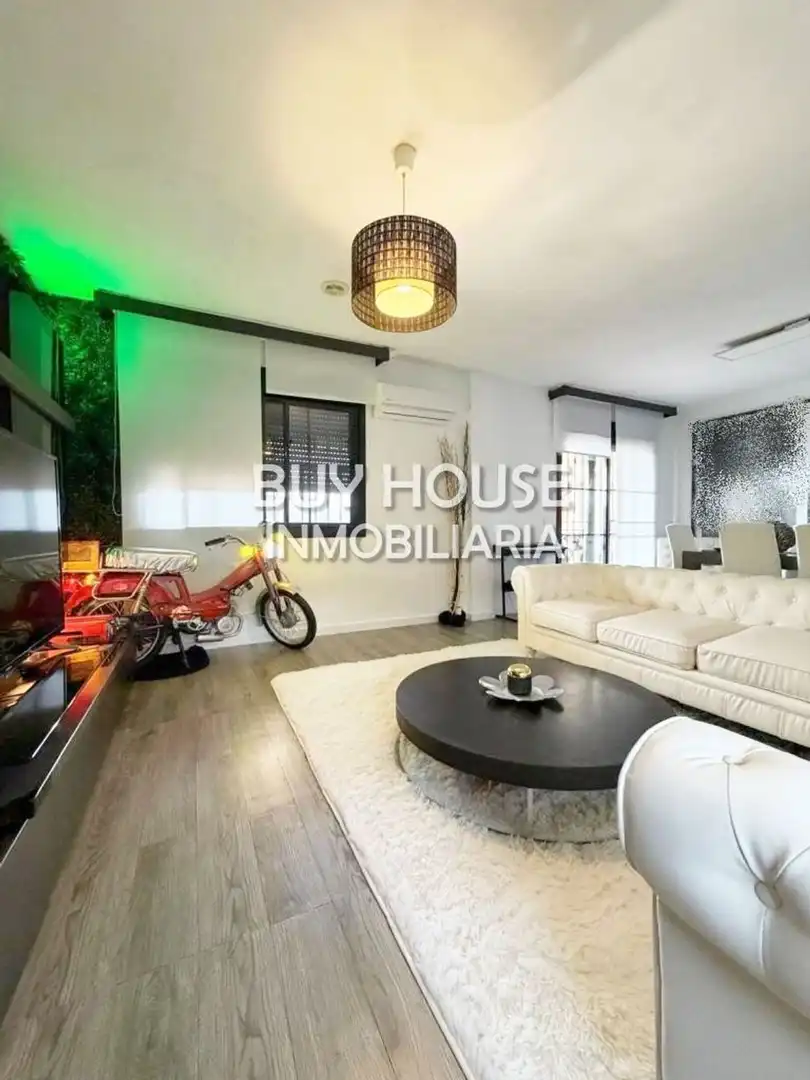 Chalet con piscina en venta en Calle Madeira 17, imagen 24