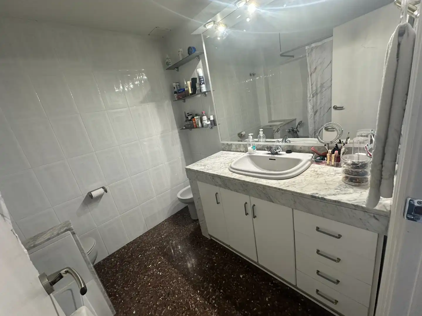 Baño de Casa adosada en venta en Santa Coloma de Gramenet con Terraza y Balcón
