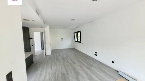 Foto 4 de Casa o xalet en venda a Calle Àngel Guimerà, Montflorit, Barcelona