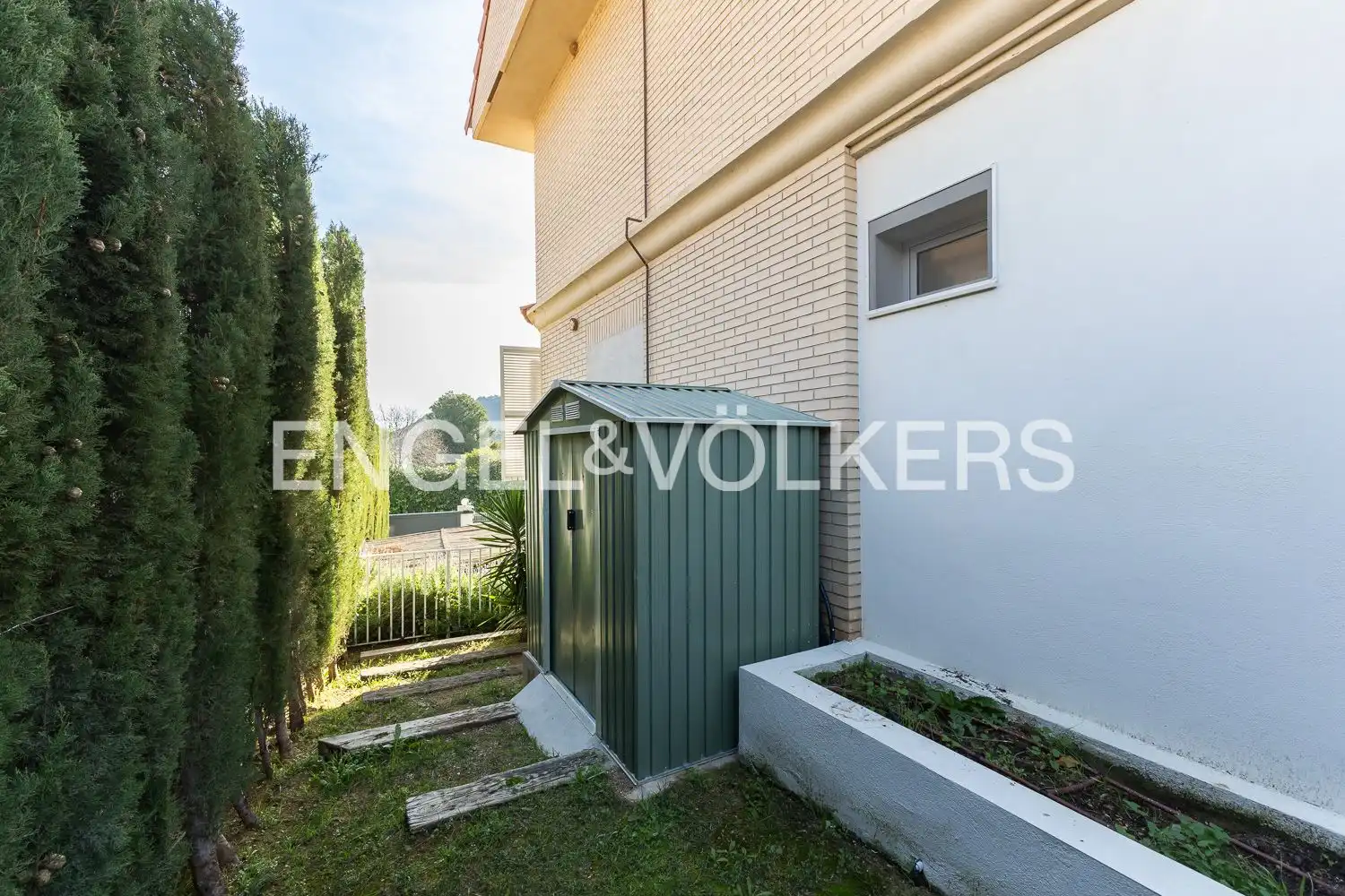 Exterior view of Houses for sale in Chiva  with Air Conditioner, Heating and Private garden