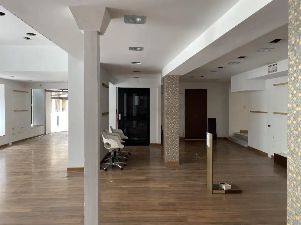 Local comercial en venda a Centro, imagen 6