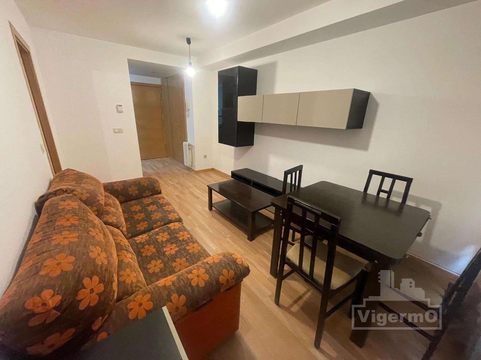 Flat to rent in granados, Centro