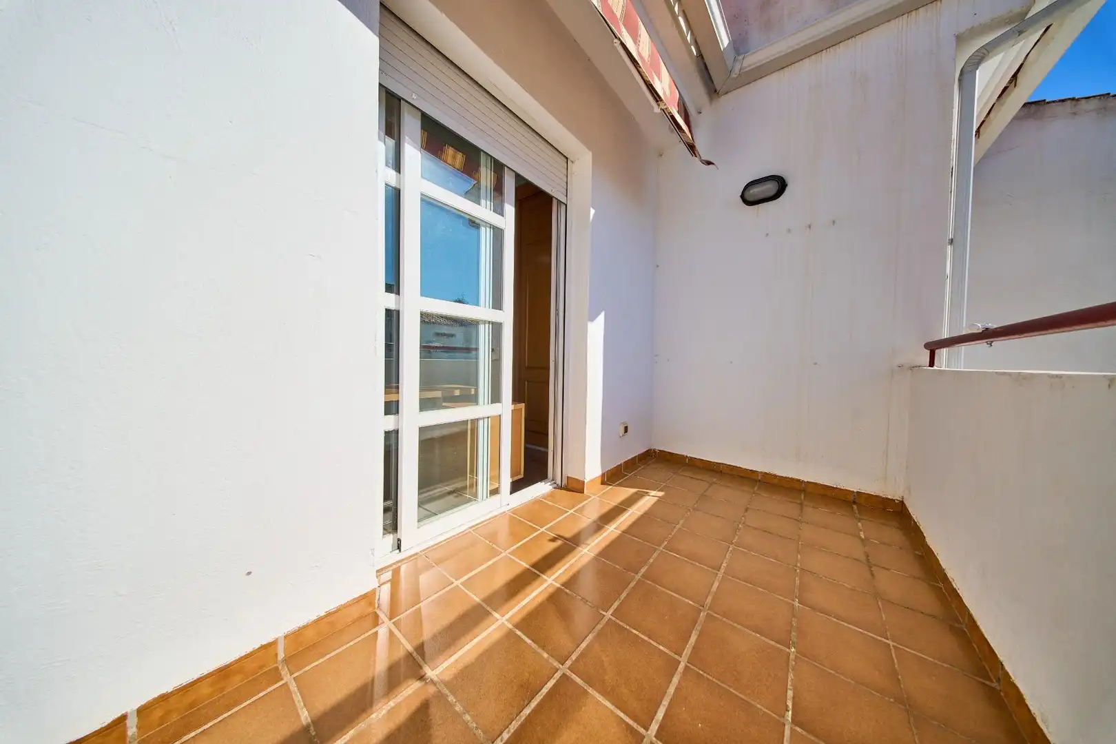 Terrassa de Casa adosada en venda en Ogíjares amb Calefacció, Jardí privat i Parquet