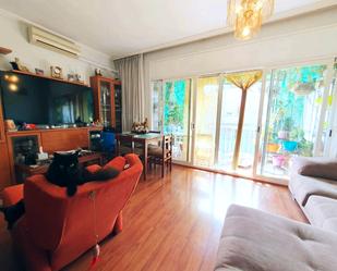 Living room of Flat for sale in  Barcelona Capital  with Heating and Balcony