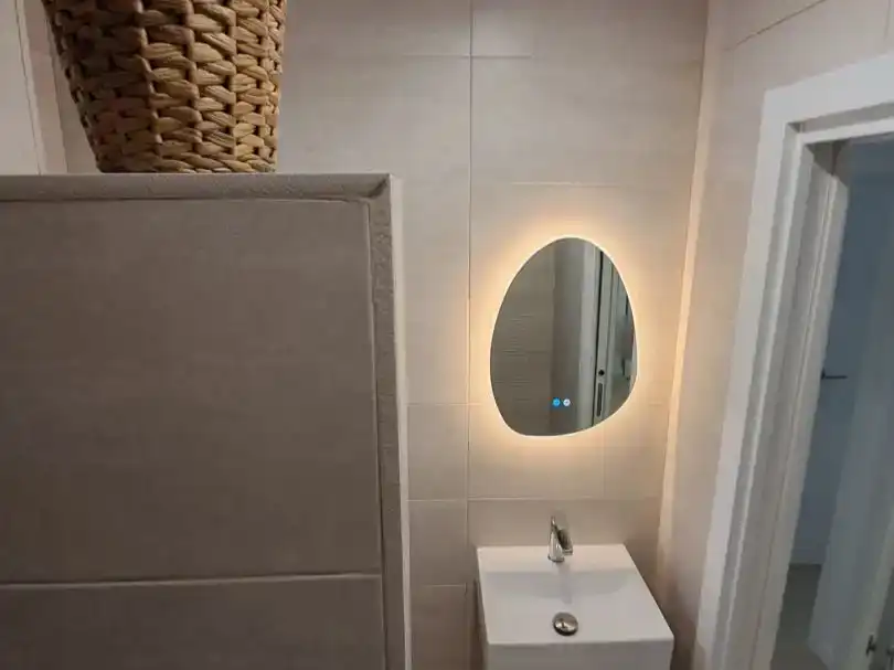 Baño de Piso de alquiler en Sevilla con Aire acondicionado, Parquet y Amueblado