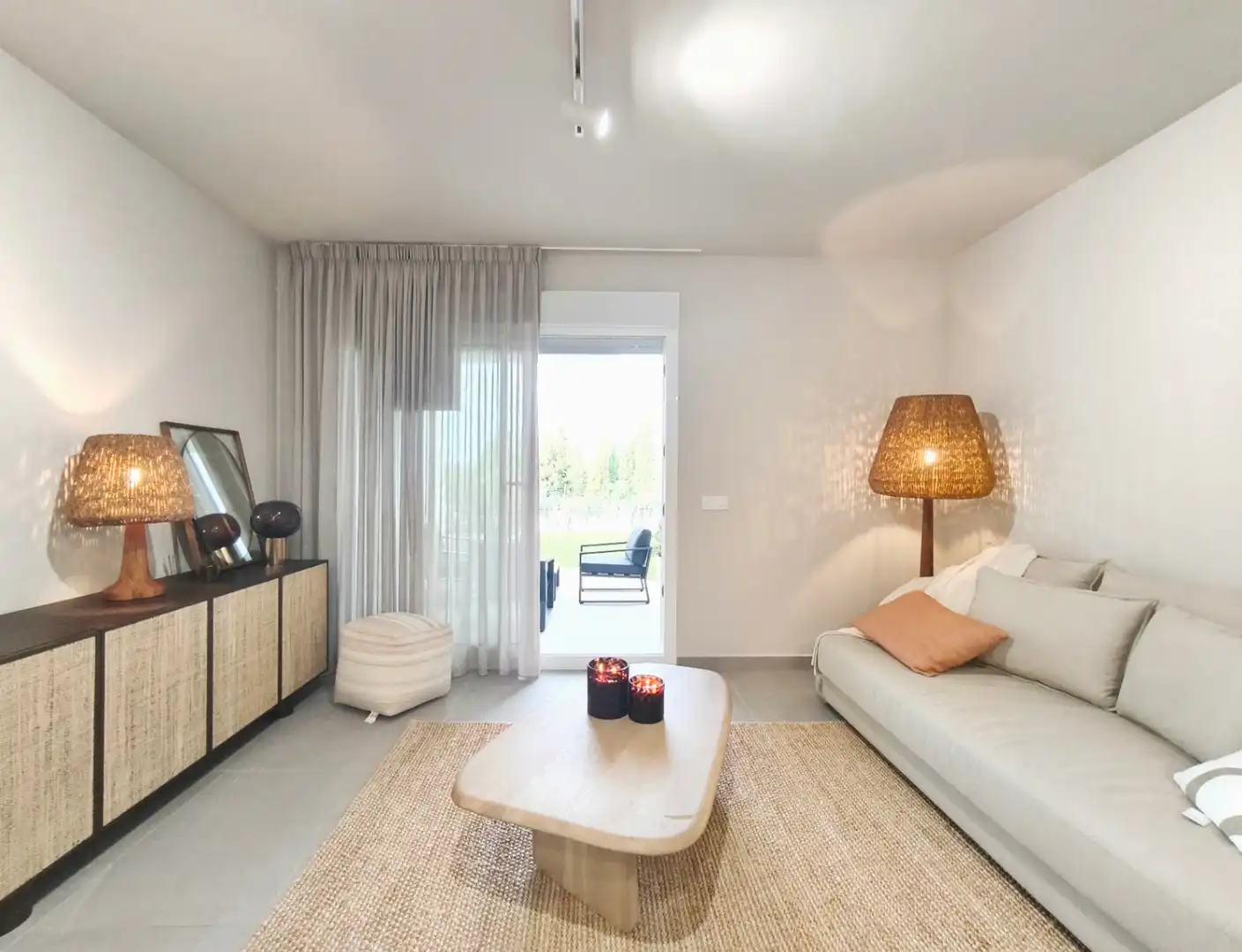 Apartamento con piscina en venta en El Montgó, imagen 3