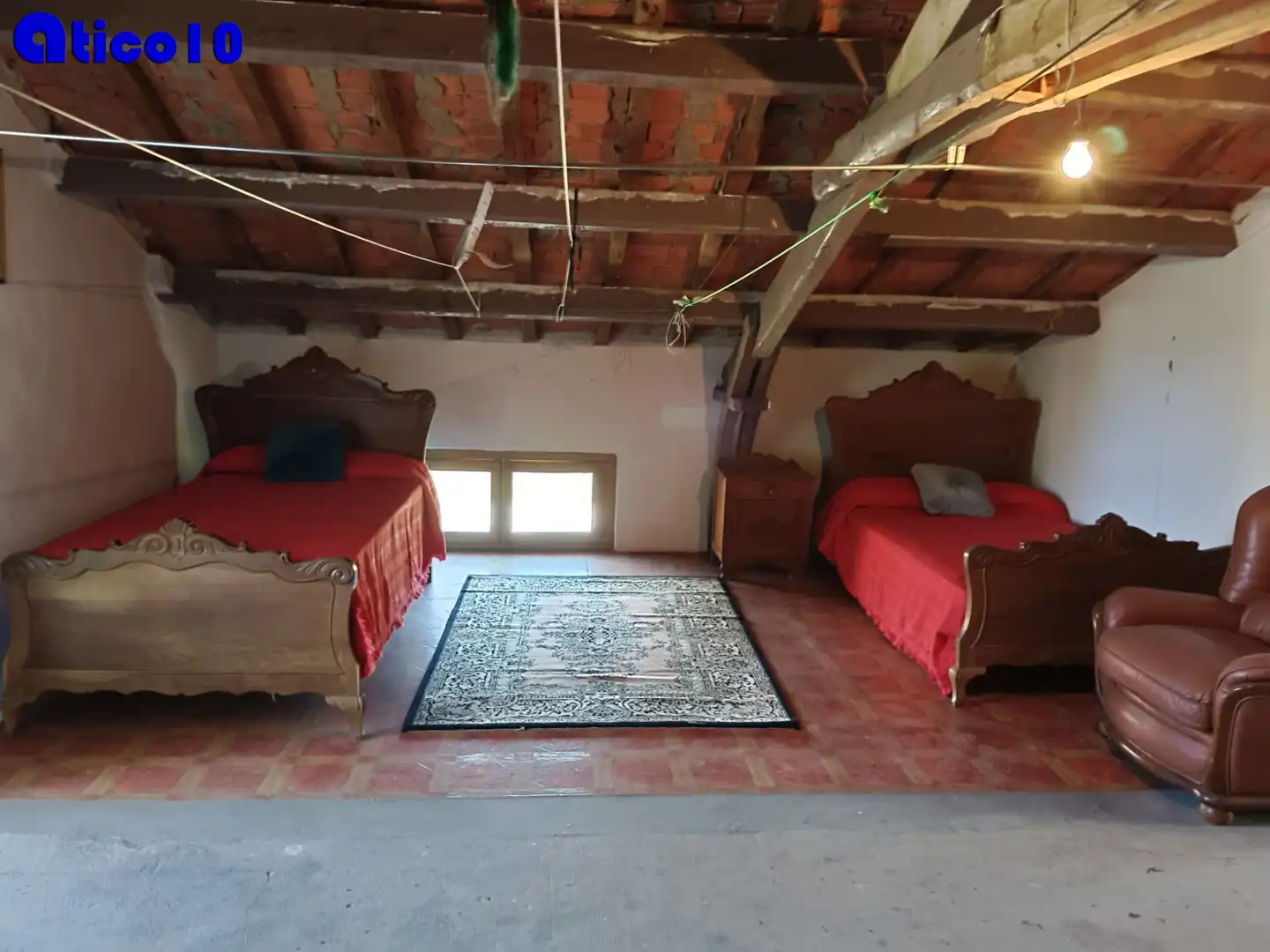 Dormitori de Casa o xalet en venda en Candamo amb Calefacció, Traster i Moblat