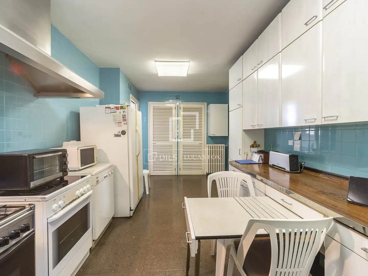 Cocina de Casa o chalet en venta en Barcelona con Calefacción, Jardín privado y Trastero