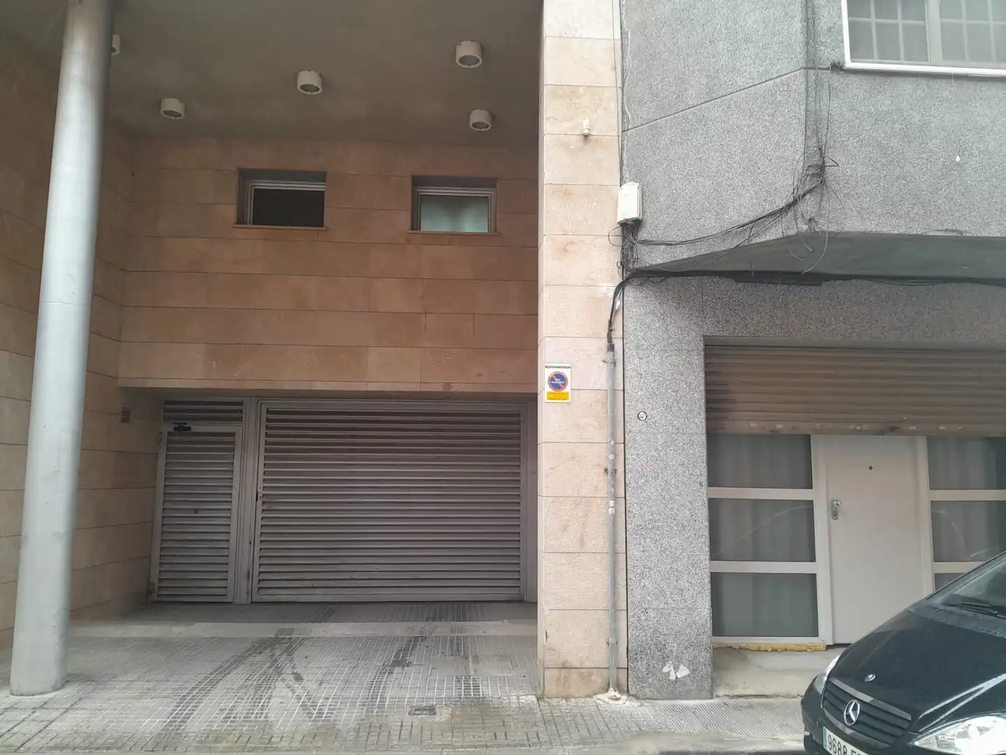 Vista exterior de Garaje en venta en Montcada i Reixac
