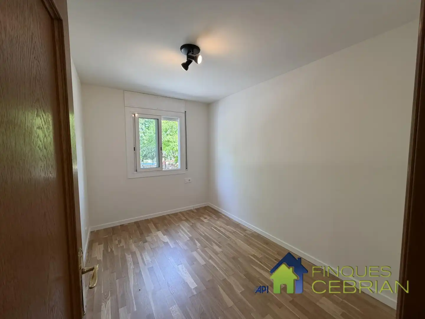 Habitación de Casa adosada de alquiler en Alella con Calefacción, Jardín privado y Terraza