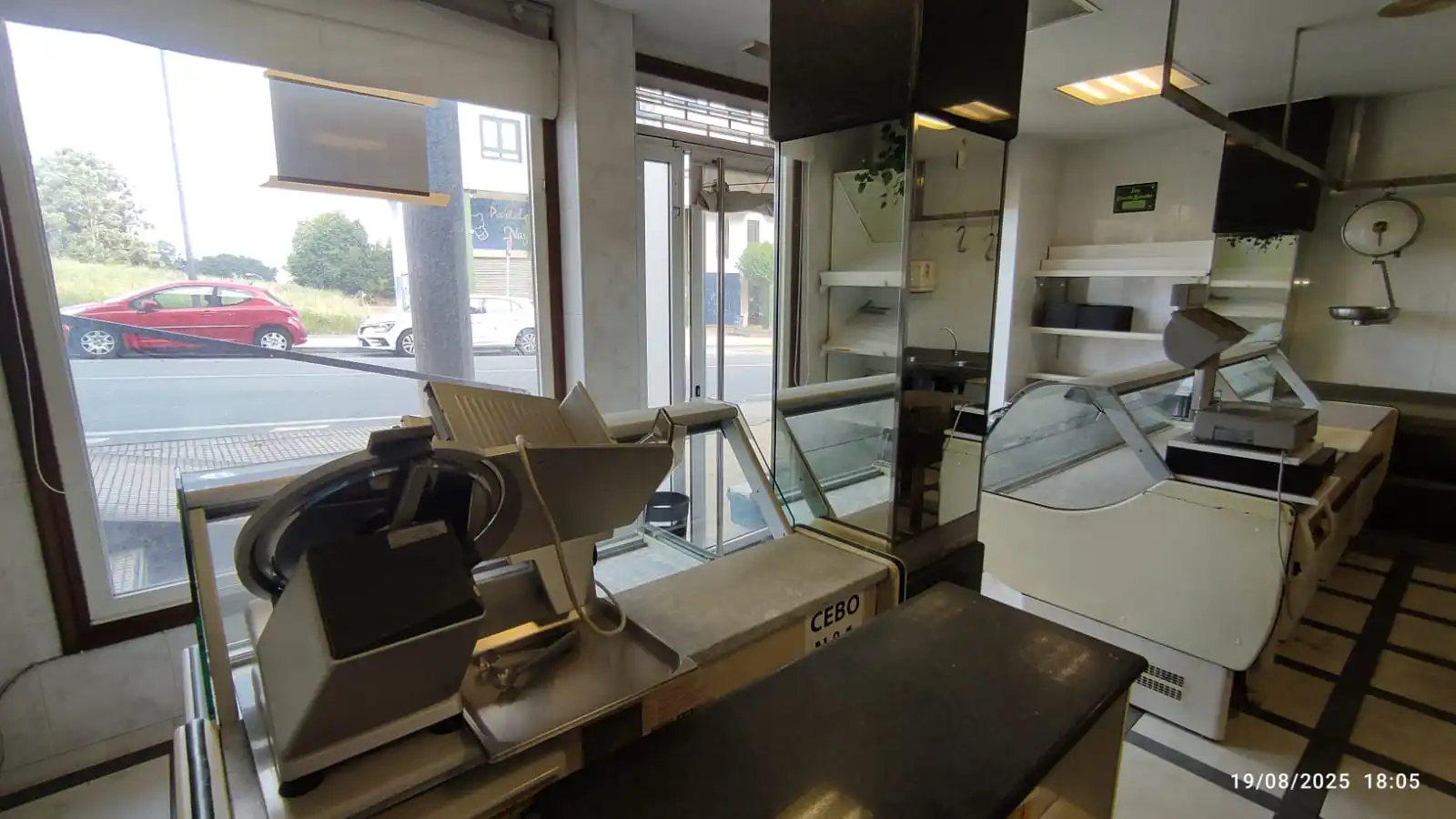 Local en venta en Culleredo con Amueblado