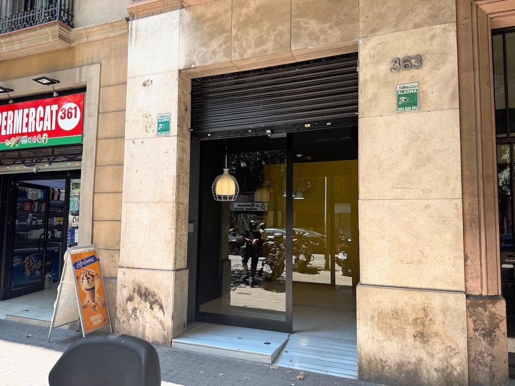 Premises to rent in  Barcelona Capital  with Air Conditioner, Heating and Parquet flooring