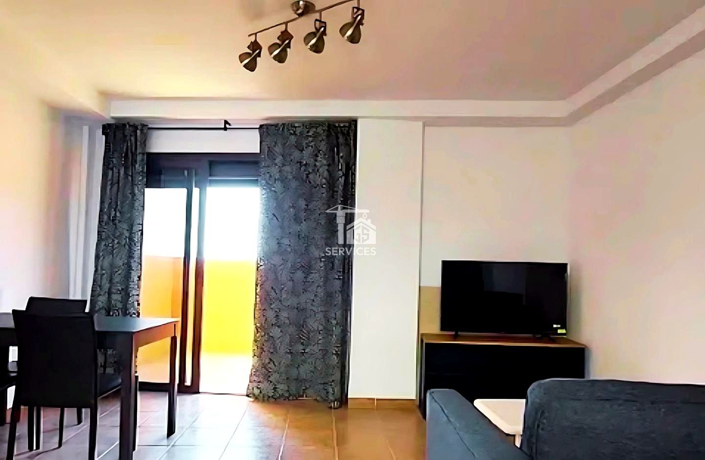 Sala d'estar de Casa o xalet en venda en Adeje amb Aire condicionat, Jardí privat i Terrassa