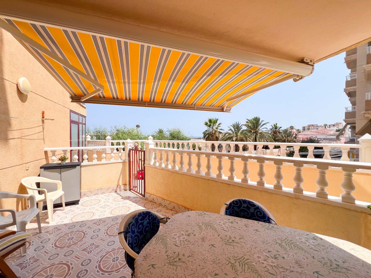Terrassa de Pis en venda en Torrevieja amb Terrassa, Moblat i Rentadora