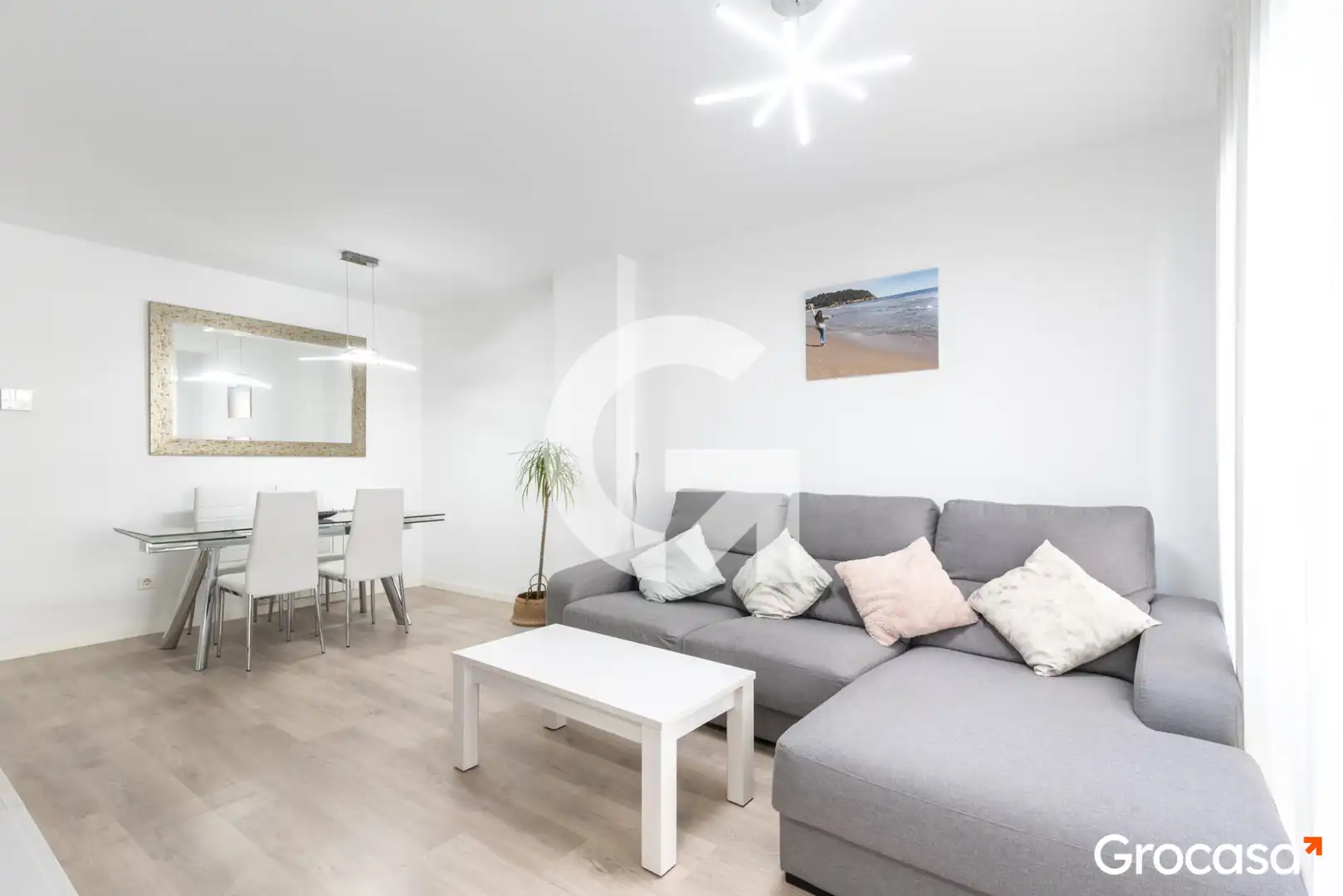 Sala d'estar de Pis en venda en Sant Feliu de Llobregat amb Aire condicionat, Calefacció i Traster