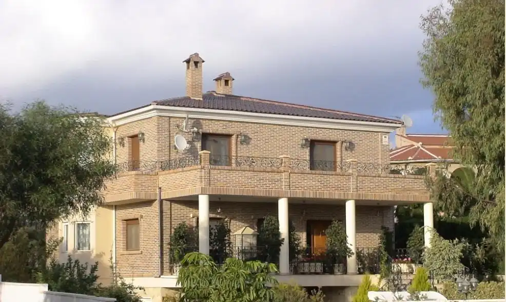 Xalet amb terrassa en venda a Calle ALMENDROS 31, imagen 2