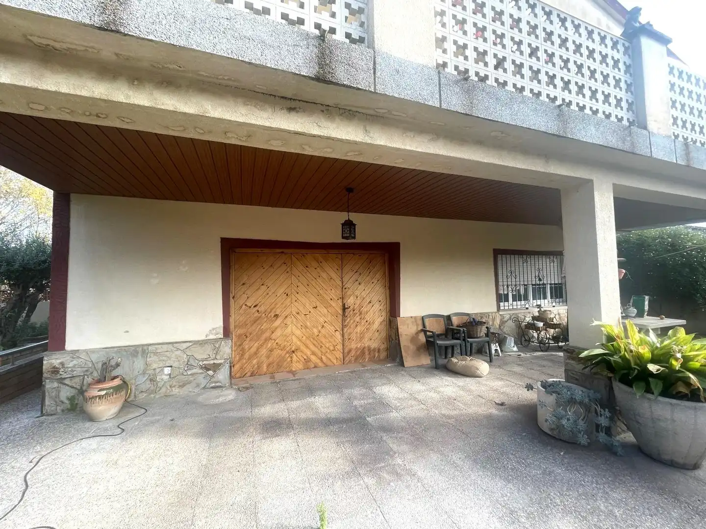 Vista exterior de Casa o xalet en venda en Castellbisbal amb Terrassa i Piscina