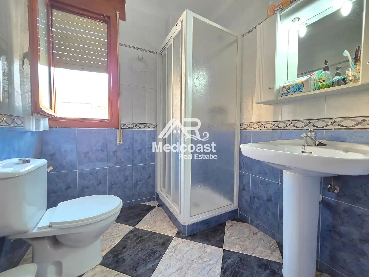 Bathroom of Flat for sale in Garrucha  with Air Conditioner, Terrace and Furnished