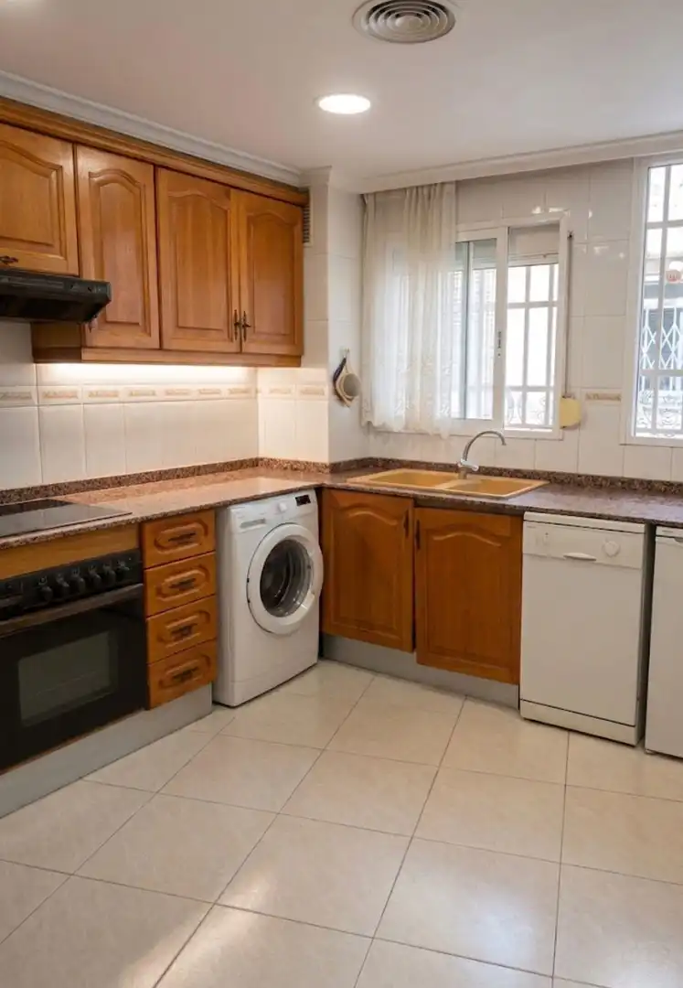Küche von Maisonette zum Verkauf in Xirivella mit Balkon
