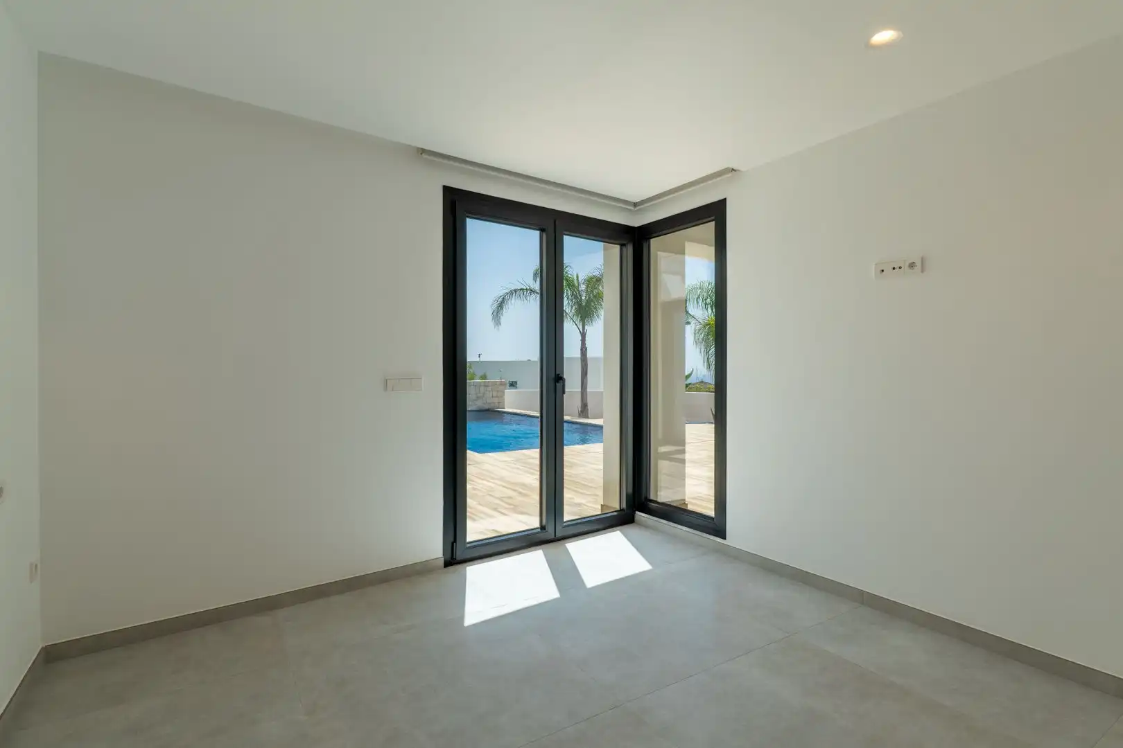 Haus oder Chalet zum Verkauf in Moraira mit Klimaanlage, Privatgarten und Terrasse