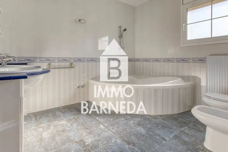 Casa o chalet en venta en Requesens, 125, Requesens