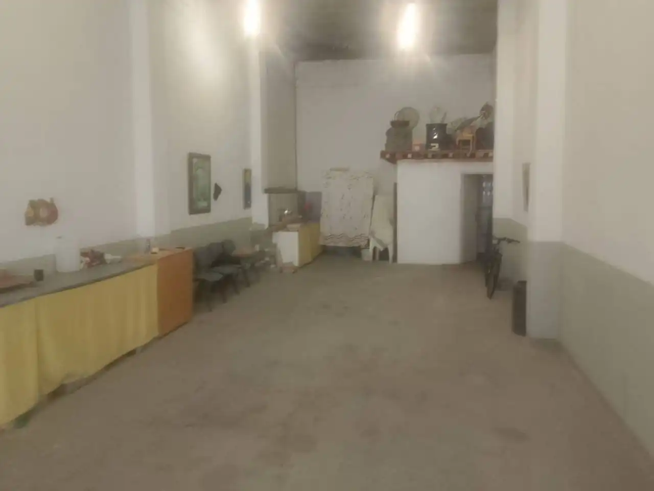 Business premises for sale in Calle Poeta Llorente, imagen 2