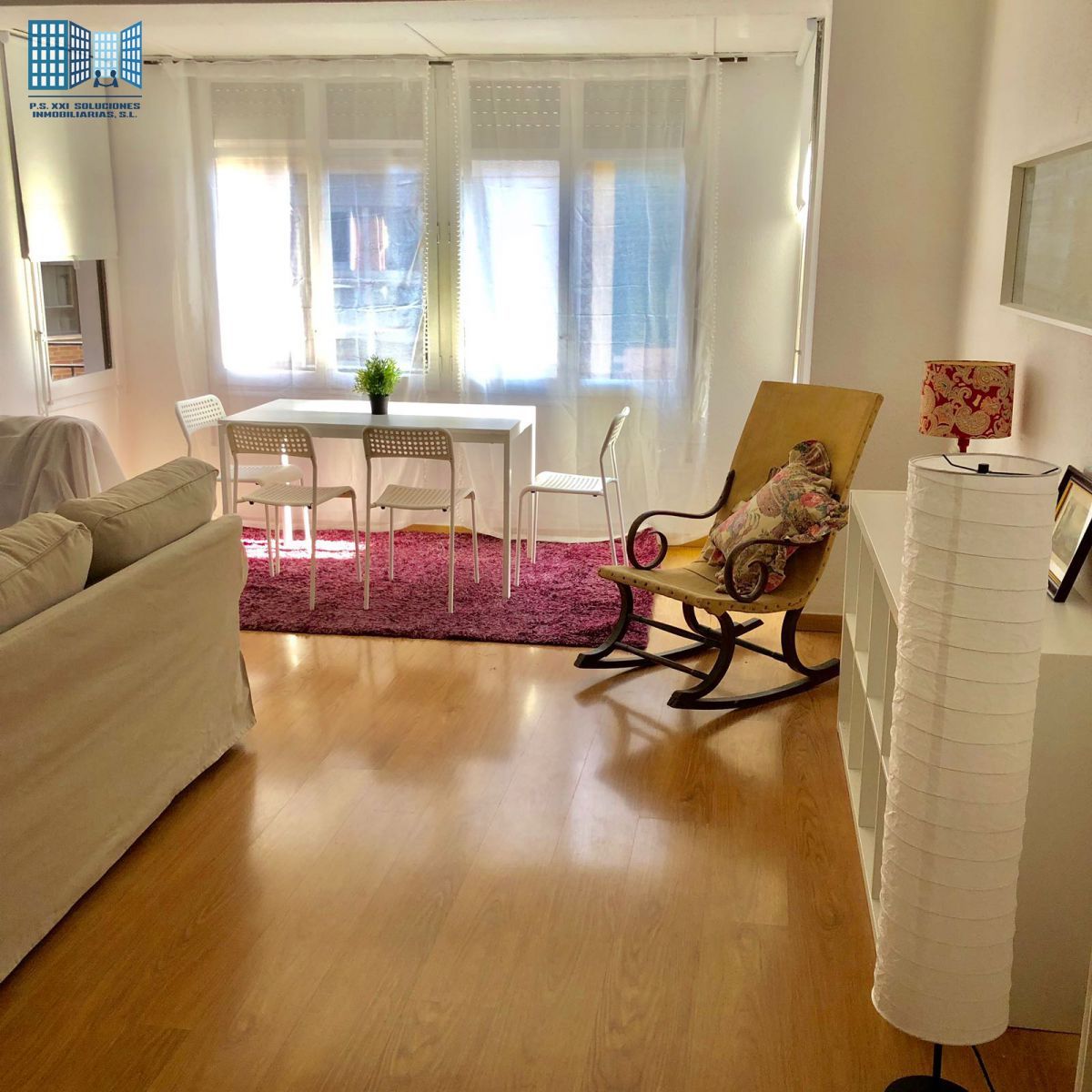 Sala d'estar de Pis en venda en Castellón de la Plana / Castelló de la Plana amb Moblat i Balcó