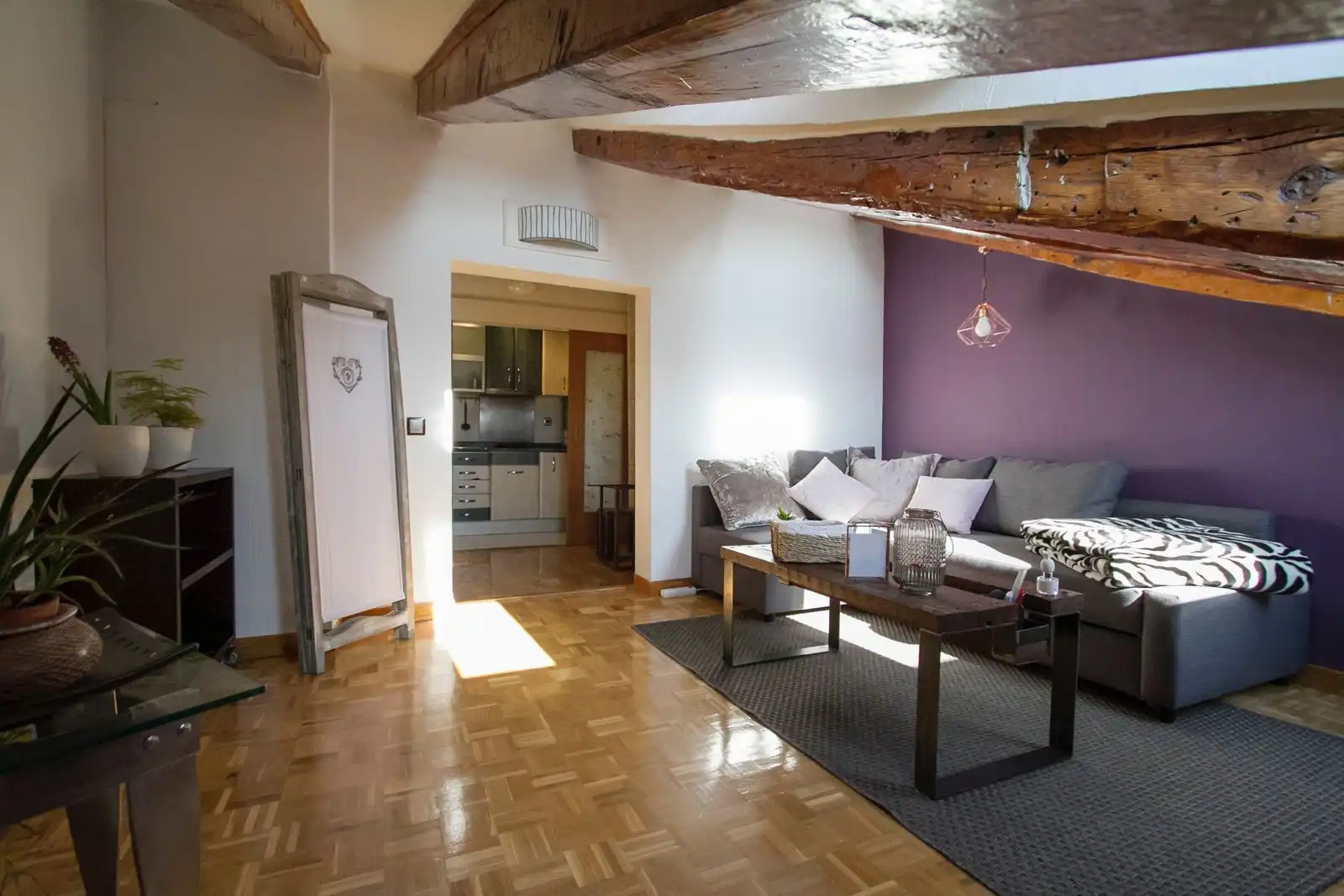 Sala de estar de Apartamento en venta en Madrid con Calefacción, Parquet y Amueblado