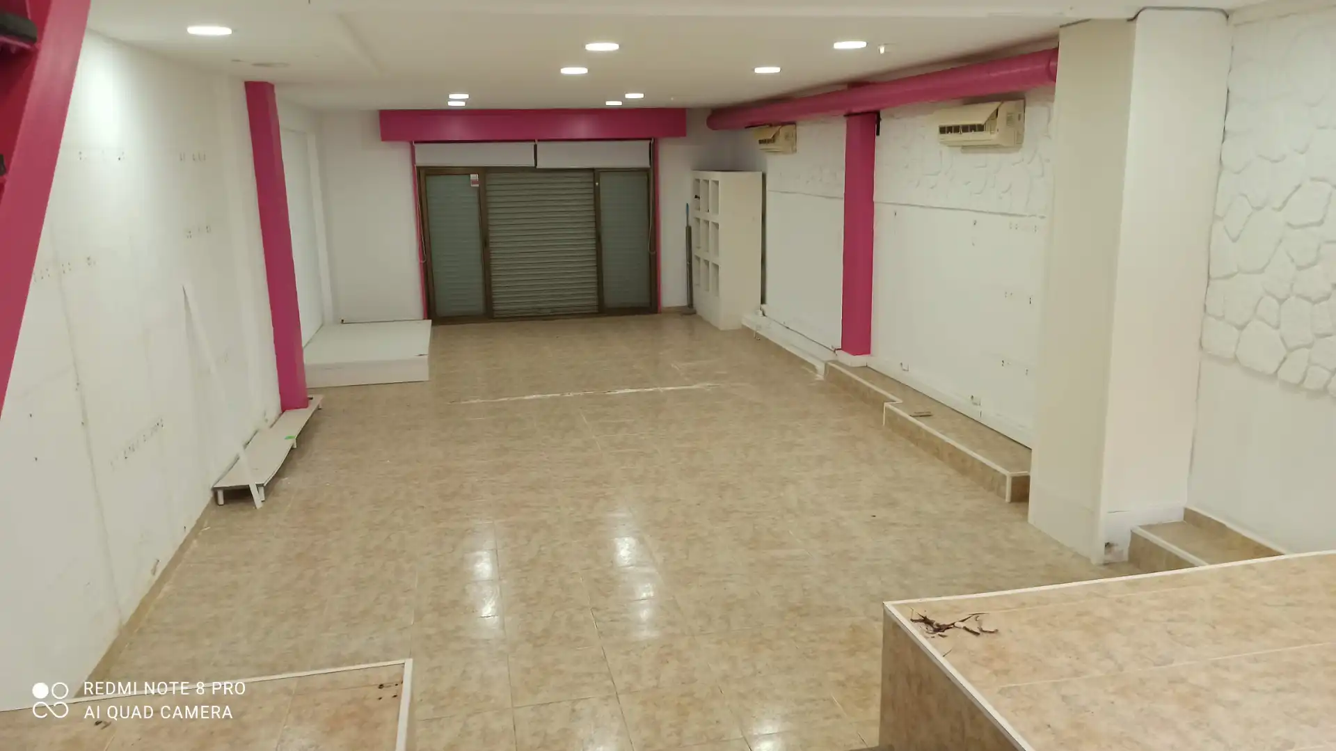 Local en venda en Cunit amb Aire condicionat
