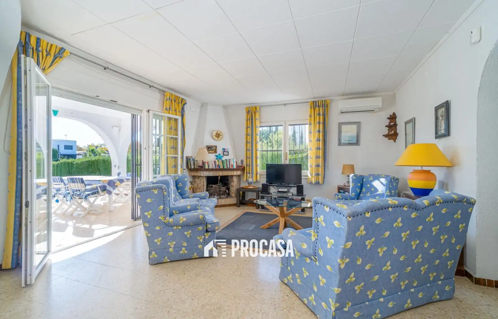 Sala d'estar de Casa o xalet en venda en Empuriabrava amb Aire condicionat, Calefacció i Traster