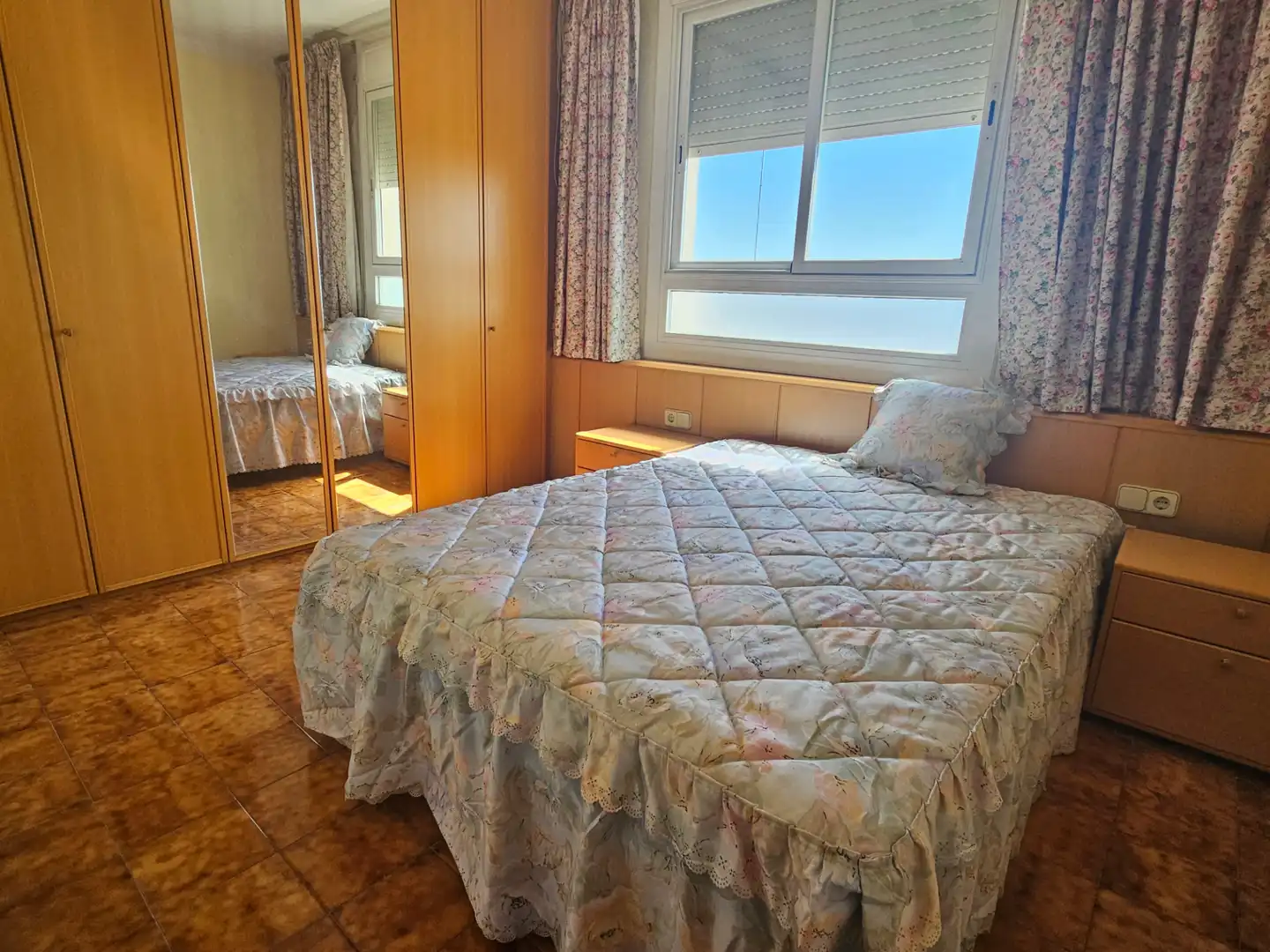 Bedroom of Flat for sale in Sabadell  with Air Conditioner, Heating and Oven