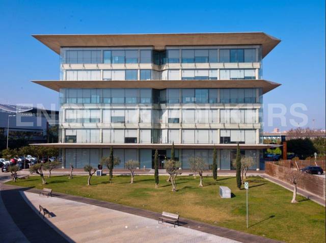 Oficina en Alquiler en Zona Franca - Port