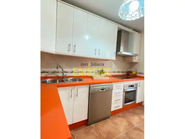 Casa aparellada amb terrassa en venda a Cuevas del Becerro, imagen 23