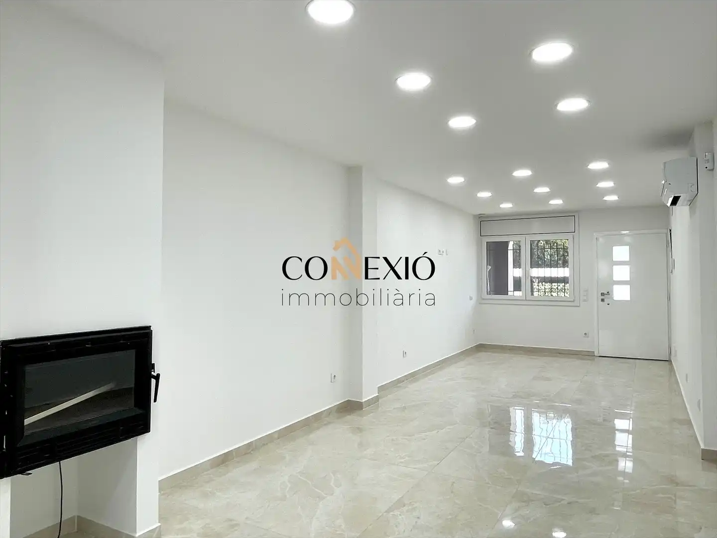 Planta baja en venta en Sarrià de Ter con Aire acondicionado, Calefacción y Terraza