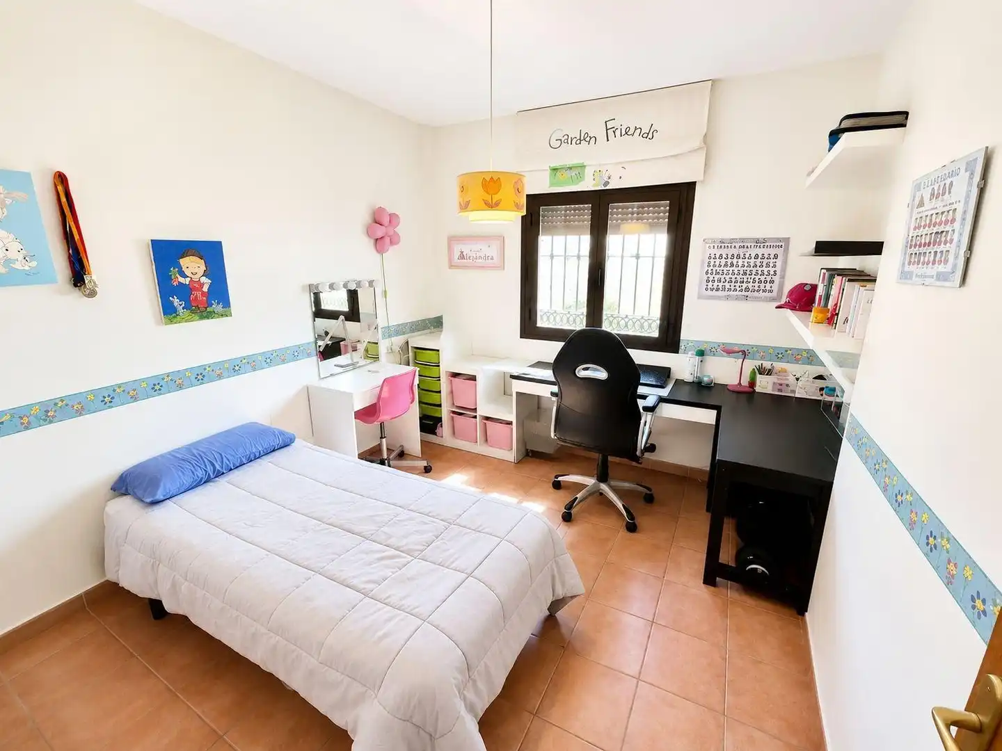 Schlafzimmer von Haus oder Chalet zum Verkauf in Benalmádena mit Klimaanlage, Heizung und Privatgarten