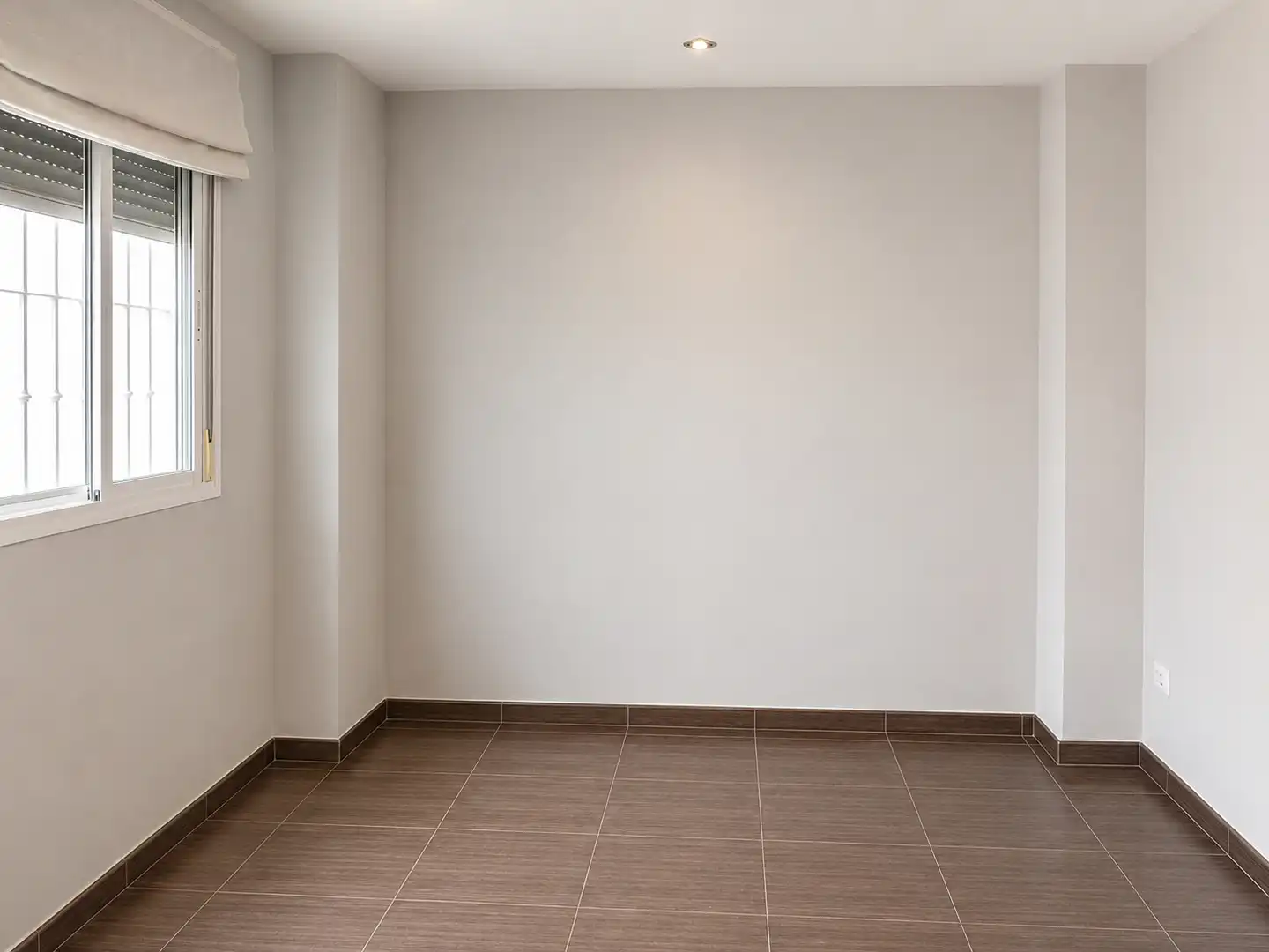 Casa adosada en venta en Lora del Río con Aire acondicionado, Terraza y Trastero