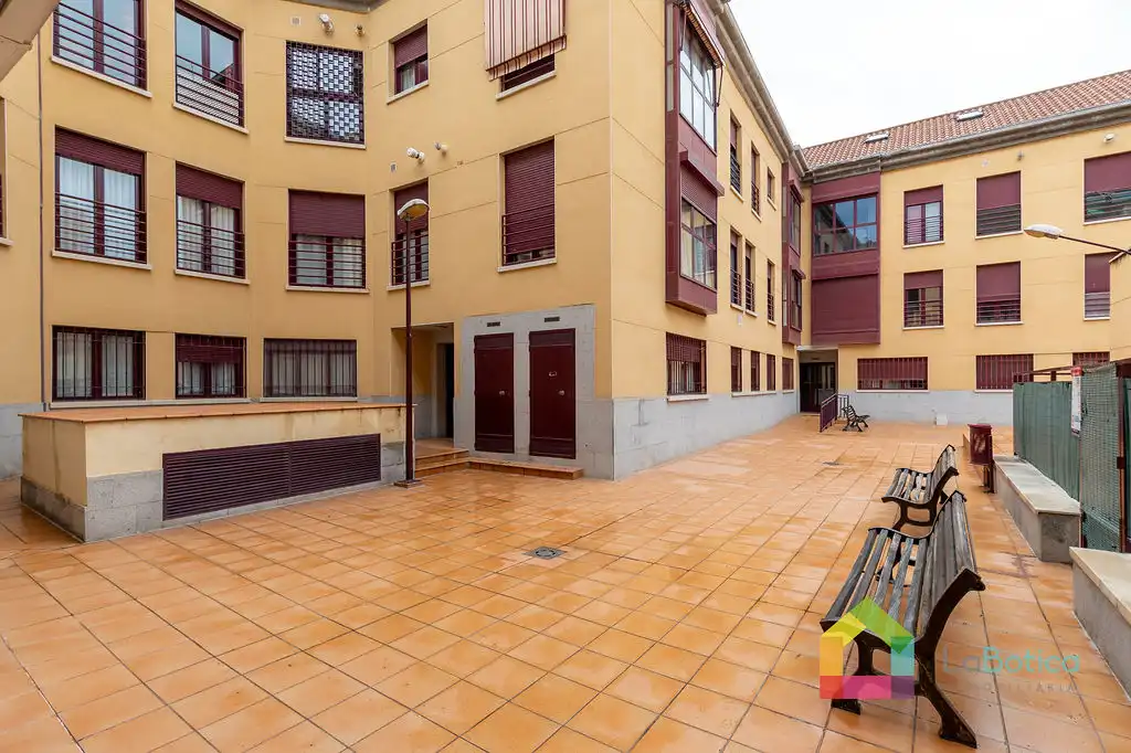 Exterior view of Flat for sale in  Toledo Capital