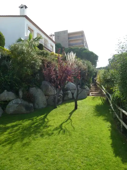 Jardín de Casa adosada en venta en Sant Feliu de Guíxols con Calefacción, Terraza y Amueblado