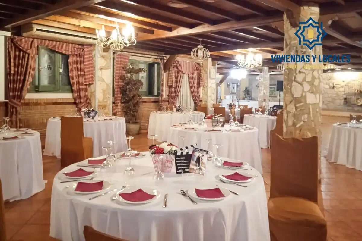 Local comercial en venda a Pinos Genil, imagen 10