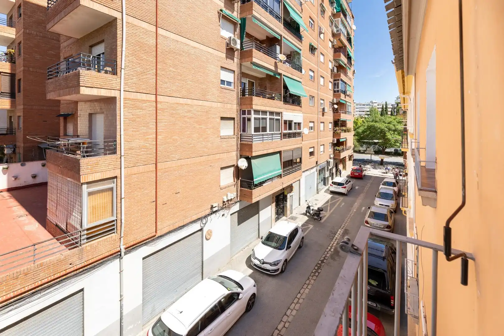 Exterior view of Flat for sale in Granada  with Balcony