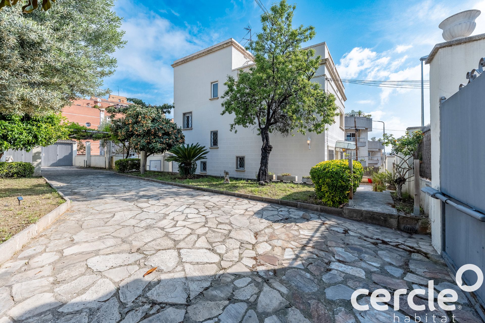 Vista exterior de Casa o xalet en venda en  Barcelona Capital amb Aire condicionat, Calefacció i Jardí privat
