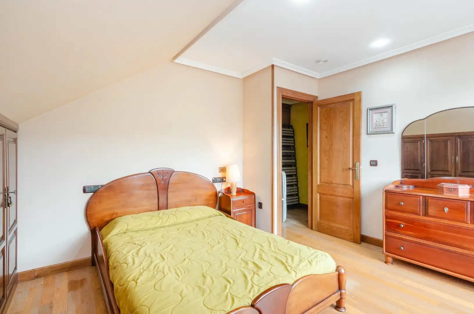 Habitación de Casa o chalet en venta en Piloña con Calefacción, Jardín privado y Parquet