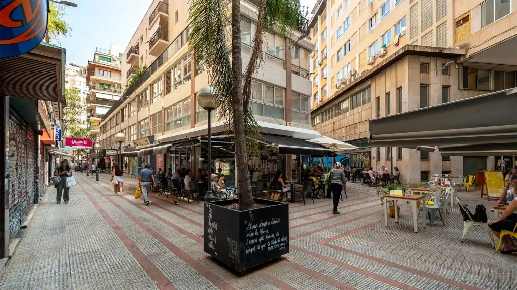 Außenansicht von Wohnungen zum Verkauf in  Palma de Mallorca mit Terrasse