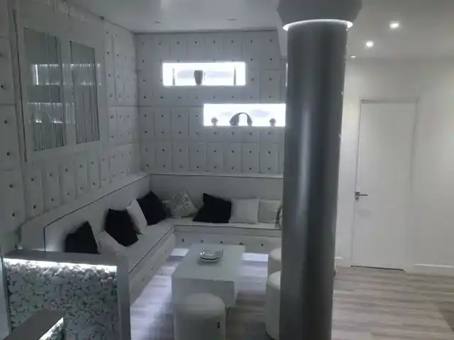 Sala d'estar de Dúplex de lloguer en Madrid amb Aire condicionat, Parquet i Moblat