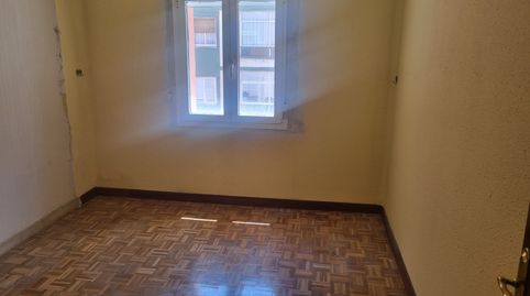 Foto 3 de Piso en venta en Calle Calzadas, Villa Pilar, Burgos Capital