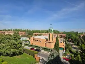 Vista exterior de Pis en venda en Pozuelo de Alarcón amb Traster, Alarma i Piscina comunitària
