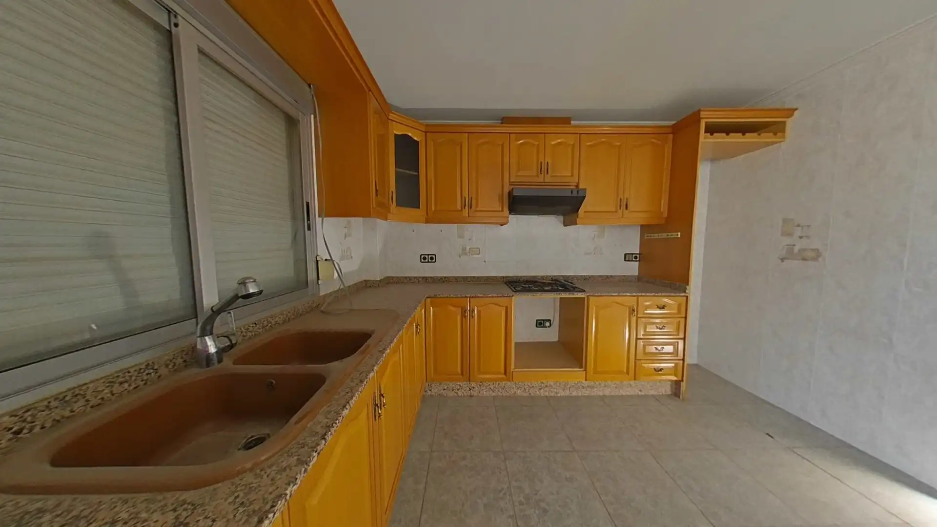 Cocina de Piso en venta en El Pinós / Pinoso con Balcón